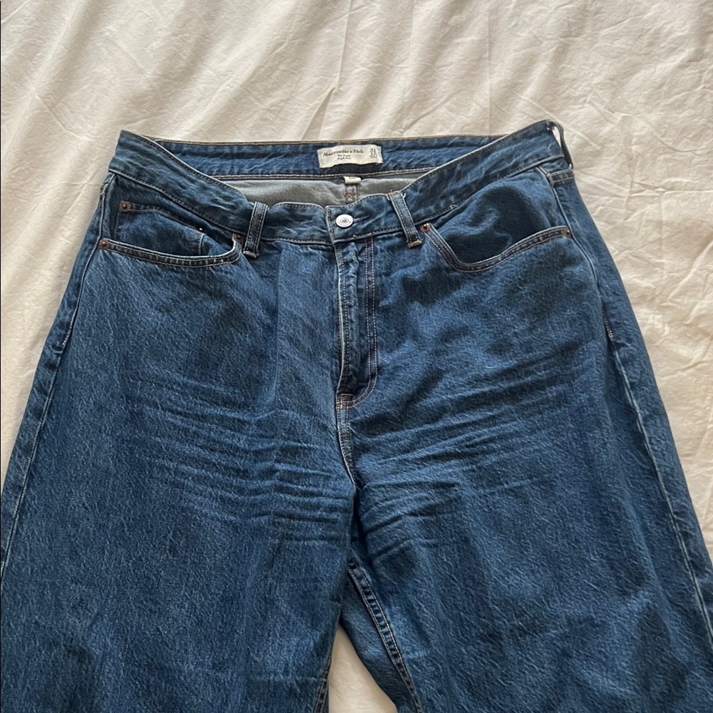 Abercrombie & Fitch Loose High Rise Jean 31/12L